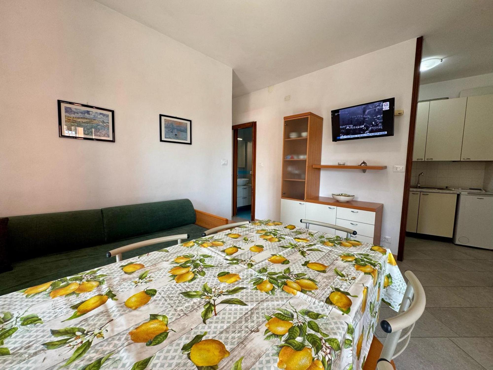 Easy Apartments Peschiera Пескьера-дель-Гарда Экстерьер фото