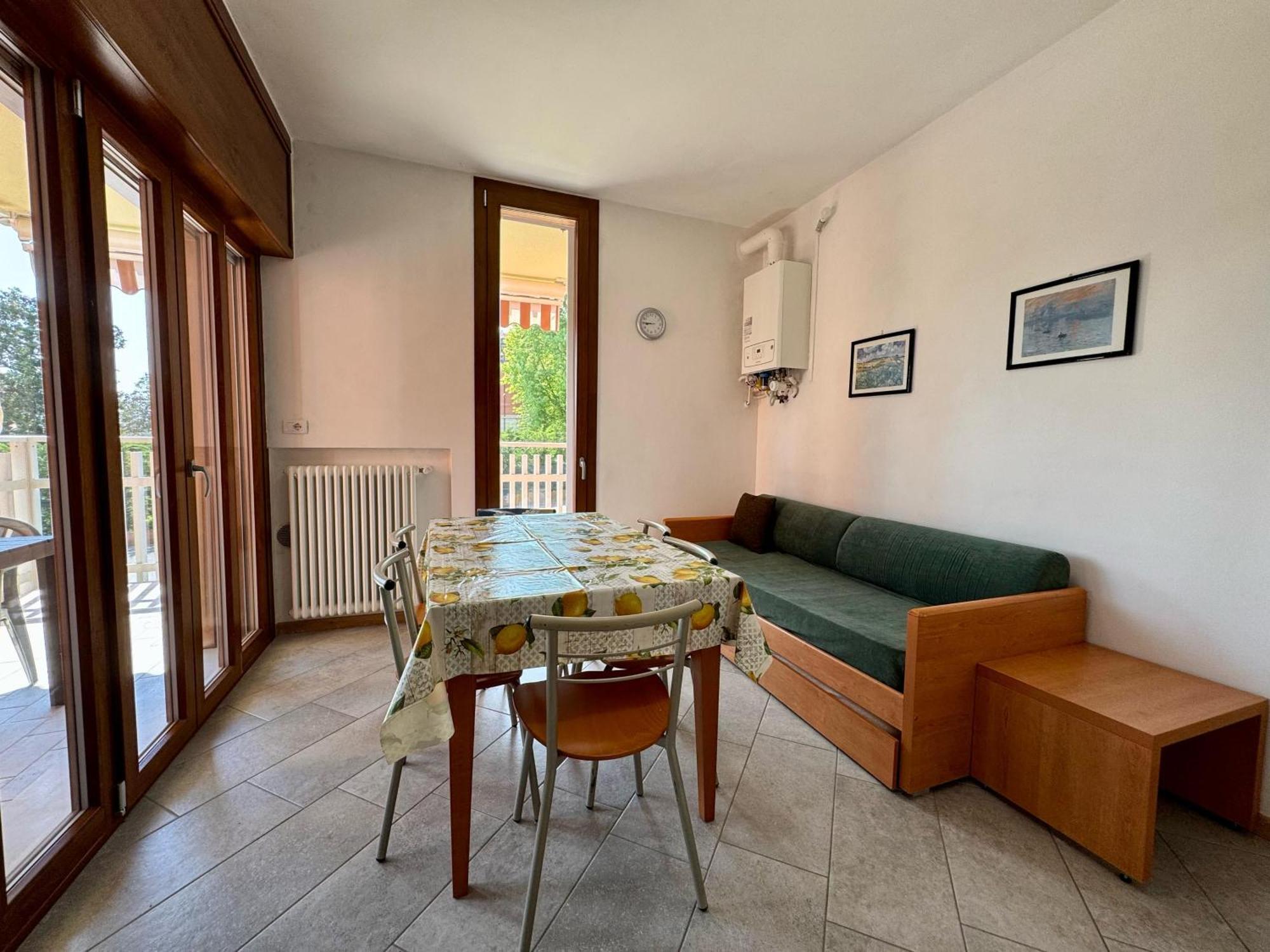 Easy Apartments Peschiera Пескьера-дель-Гарда Экстерьер фото