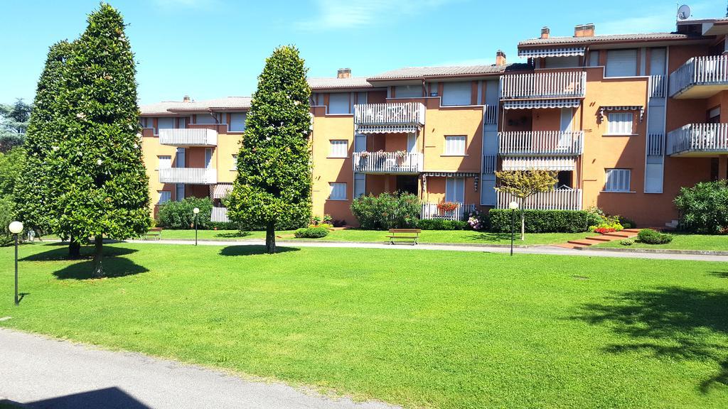 Easy Apartments Peschiera Пескьера-дель-Гарда Экстерьер фото